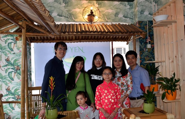 Tấm lòng người Việt - chỗ dựa trên tuyến đầu chống COVID-19 ở Thụy Sĩ - 1 Tấm lòng người Việt - chỗ dựa trên tuyến đầu chống COVID-19 ở Thụy Sĩ - 1