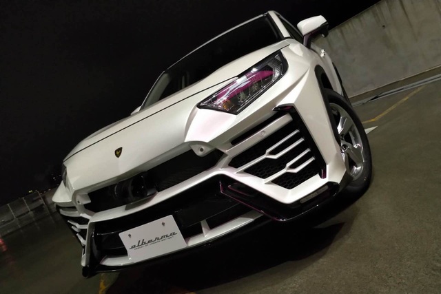 Độ xe Toyota thành Lamborghini Urus - 4