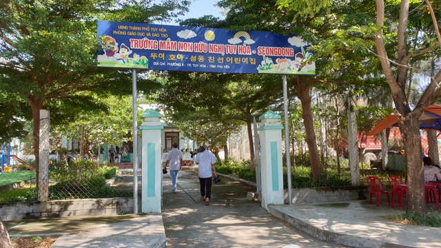 2 bồn dầu đặt trái phép trong khu dân cư, sát trường mầm non - 3 2 bồn dầu đặt trái phép trong khu dân cư, sát trường mầm non - 3