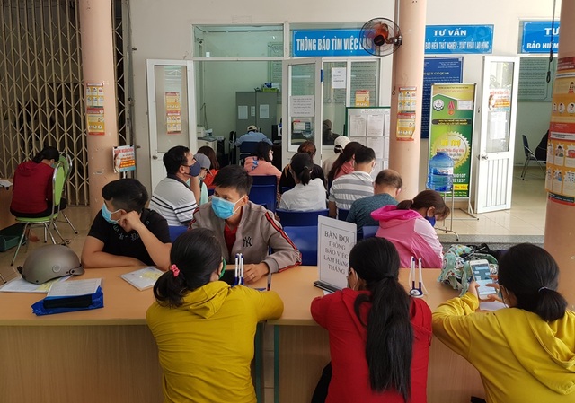 Khánh Hòa: Hơn 10.000 người nhận trợ cấp thất nghiệp qua 6 tháng đầu năm - 1 Khánh Hòa: Hơn 10.000 người nhận trợ cấp thất nghiệp qua 6 tháng đầu năm - 1
