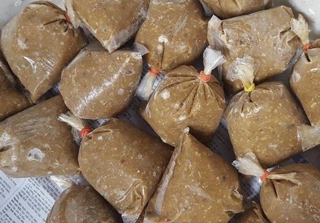 Cua đồng, cua biển cháy hàng trong ngày nắng như đổ lửa - 1 Cua đồng, cua biển cháy hàng trong ngày nắng như đổ lửa - 1