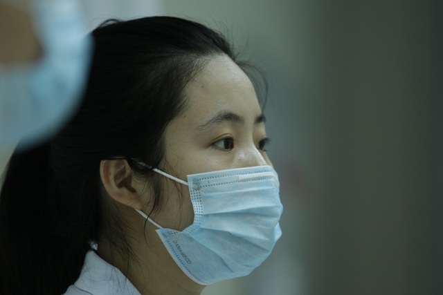 Chuyện về đôi vợ chồng trẻ trở thành “đồng đội” trên tuyến đầu chống dịch - 6 Chuyện về đôi vợ chồng trẻ trở thành “đồng đội” trên tuyến đầu chống dịch - 6