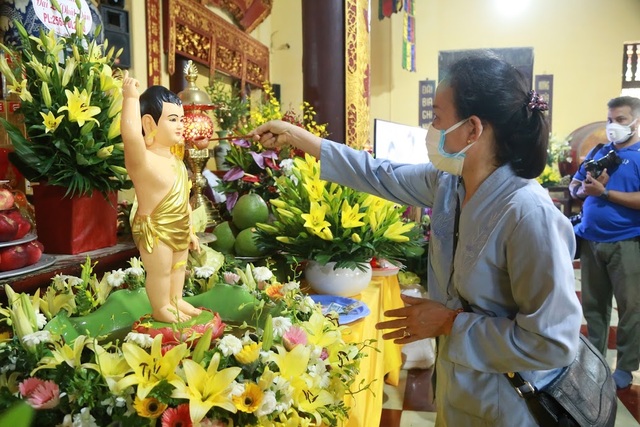 Lễ Phật đản đặc biệt ở chùa Quán Sứ - Hà Nội - Ảnh minh hoạ 5