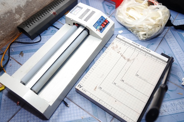 Triệt phá đường dây sản xuất, tiêu thụ gần 1 tỷ đồng tiền giả - 3 Triệt phá đường dây sản xuất, tiêu thụ gần 1 tỷ đồng tiền giả - 3