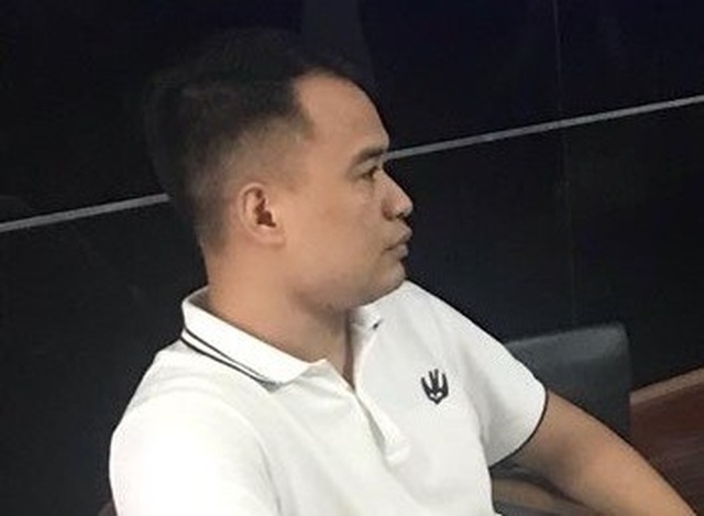 Hành hung, lột đồ vợ, gã chồng hờ bị bắt giam - 2 Hành hung, lột đồ vợ, gã chồng hờ bị bắt giam - 2