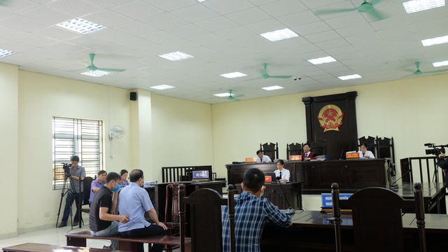 Cựu trưởng Công an thành phố Thanh Hóa hầu tòa - 3 Cựu trưởng Công an thành phố Thanh Hóa hầu tòa - 3