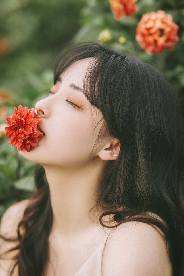 “Nàng thơ” Hà thành sở hữu nhan sắc xinh như búp bê - 5 “Nàng thơ” Hà thành sở hữu nhan sắc xinh như búp bê - 5