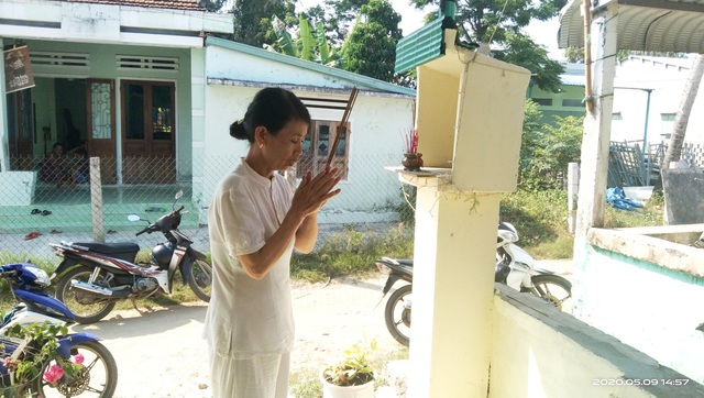 Boat launch, 5 people missing in the Thu Bon river: 3 lost poems when the lost father - 4