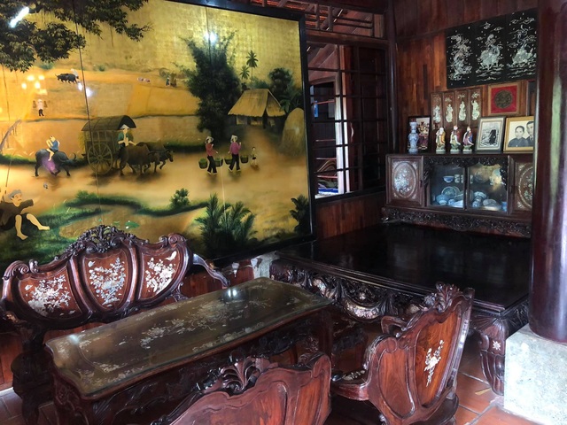 Chiêm ngưỡng ngôi nhà cổ tuyệt đẹp, rộng thẳng cánh cò bay ở Long An - 6 Chiêm ngưỡng ngôi nhà cổ tuyệt đẹp, rộng thẳng cánh cò bay ở Long An - 6