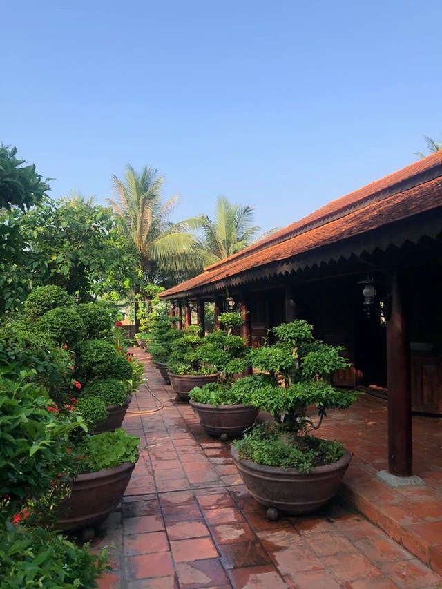Chiêm ngưỡng ngôi nhà cổ tuyệt đẹp, rộng thẳng cánh cò bay ở Long An - 14 Chiêm ngưỡng ngôi nhà cổ tuyệt đẹp, rộng thẳng cánh cò bay ở Long An - 14