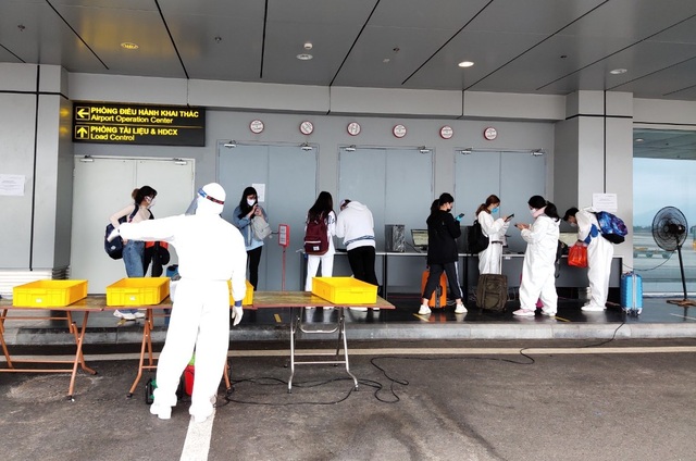 Van Don Airport welcomes 2 more flights from Japan and Canada: 4 