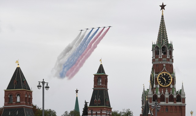 Dàn máy bay Nga phô diễn sức mạnh tại lễ duyệt binh Ngày Chiến thắng - Ảnh minh hoạ 8