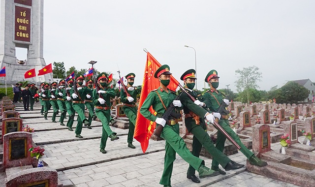 An táng hài cốt 57 liệt sỹ quân tình nguyện hy sinh tại nước bạn Lào - 3 An táng hài cốt 57 liệt sỹ quân tình nguyện hy sinh tại nước bạn Lào - 3
