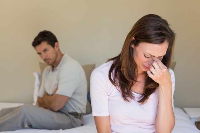 Chồng hết lòng chăm sóc vợ sau sinh và đoạn hội thoại tiết lộ sự thật khiến cô vợ rùng mình - 1 Chồng hết lòng chăm sóc vợ sau sinh và đoạn hội thoại tiết lộ sự thật khiến cô vợ rùng mình - 1