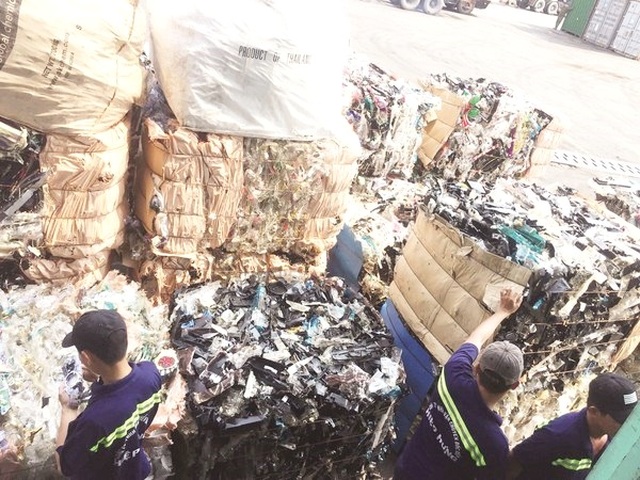 Yêu cầu “trục xuất” 1.100 container phế liệu ra khỏi lãnh thổ Việt Nam - 3