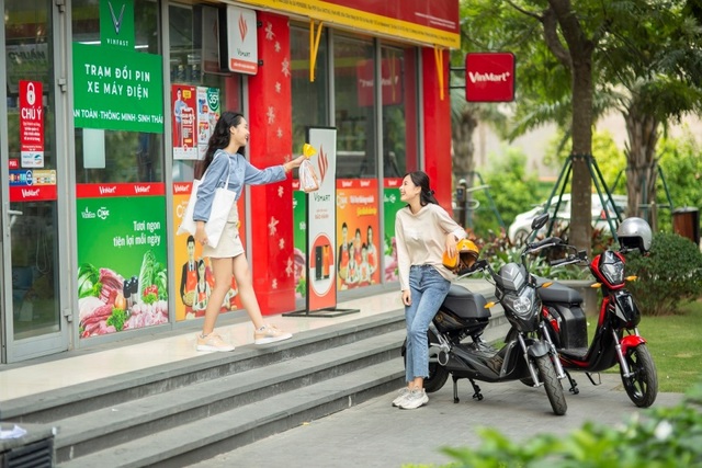 VinFast miễn phí 1 năm thuê bao pin xe máy điện cho 2020 khách hàng, giảm 50% phí thuê bao trong 3 tháng - 1 VinFast miễn phí 1 năm thuê bao pin xe máy điện cho 2020 khách hàng, giảm 50% phí thuê bao trong 3 tháng - 1