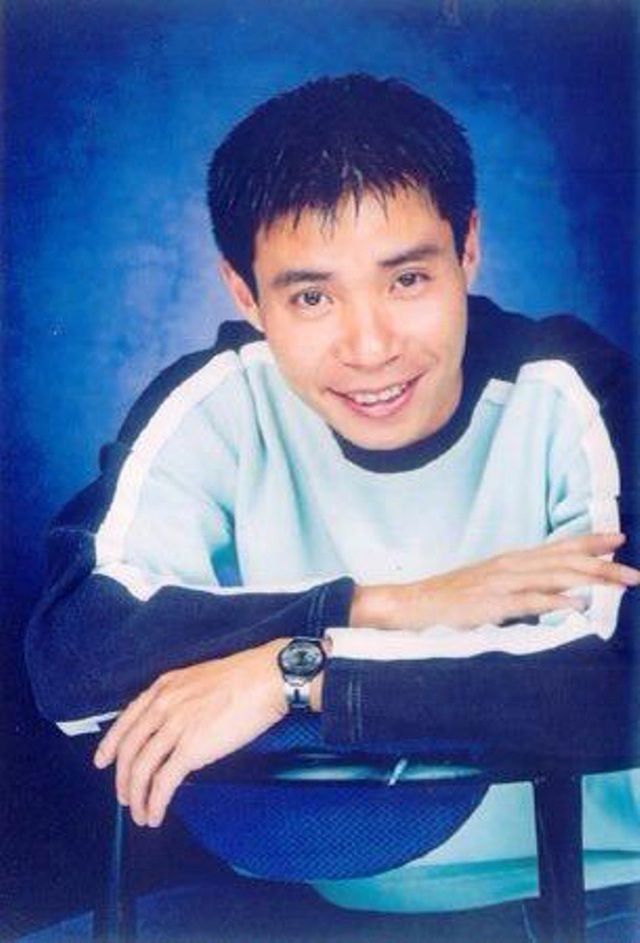 Thời “vô danh”, NSND Công Lý từng làm... người mẫu ca nhạc - 2 Thời “vô danh”, NSND Công Lý từng làm... người mẫu ca nhạc - 2