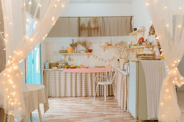 Thuê nhà cũ giá hời, cô gái ở Đắk Lắk cải tạo thành studio đẹp không ngờ - 4 Thuê nhà cũ giá hời, cô gái ở Đắk Lắk cải tạo thành studio đẹp không ngờ - 4