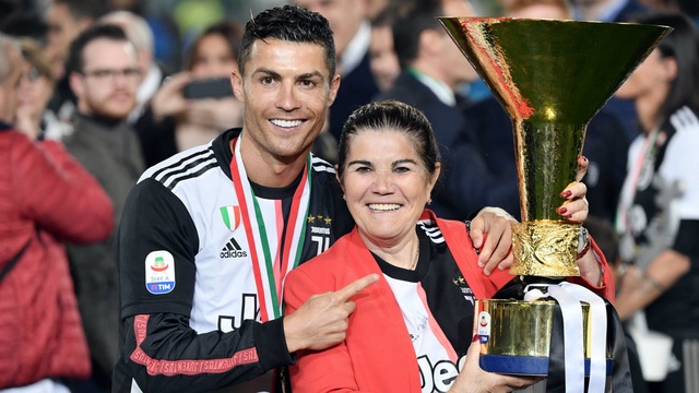 C.Ronaldo suýt phải giải nghệ năm 15 tuổi - 2 C.Ronaldo suýt phải giải nghệ năm 15 tuổi - 2