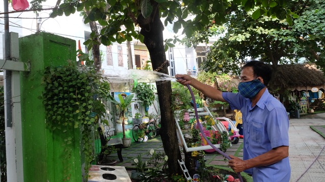 Ngày đầu đi học trở lại: Phụ huynh vui mừng, trẻ phấn khởi - 21 Ngày đầu đi học trở lại: Phụ huynh vui mừng, trẻ phấn khởi - 21