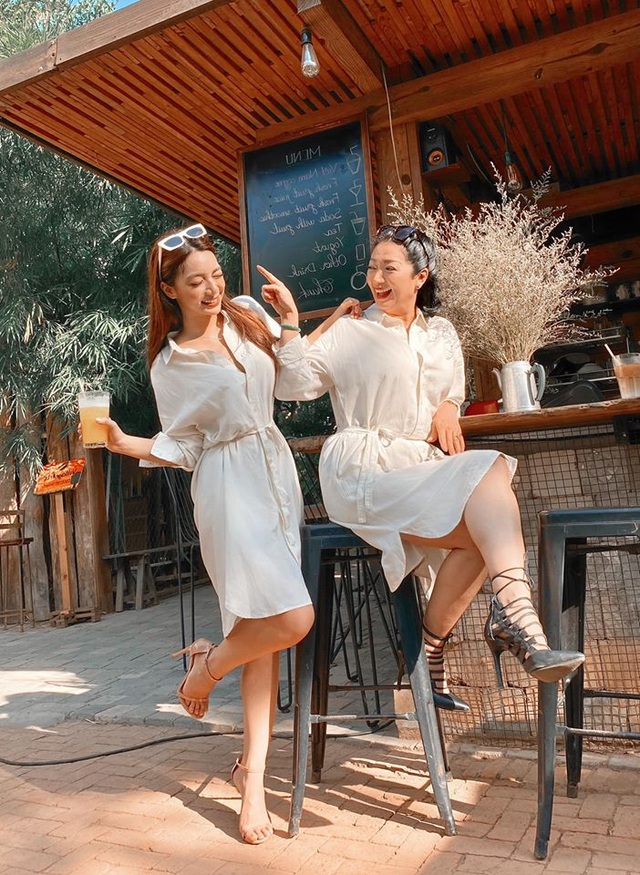 3 người đẹp Việt có mẹ thuộc hàng “mỹ nhân” - 30 3 người đẹp Việt có mẹ thuộc hàng “mỹ nhân” - 30