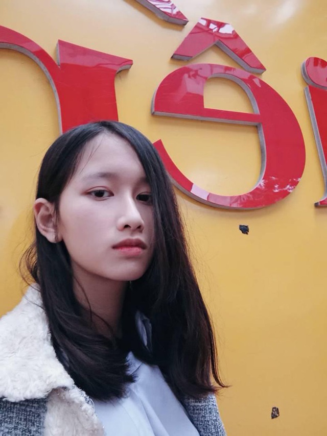 Nữ sinh cấp 2 bất ngờ nổi tiếng khi xuất hiện trên sóng truyền hình - 2 Nữ sinh cấp 2 bất ngờ nổi tiếng khi xuất hiện trên sóng truyền hình - 2