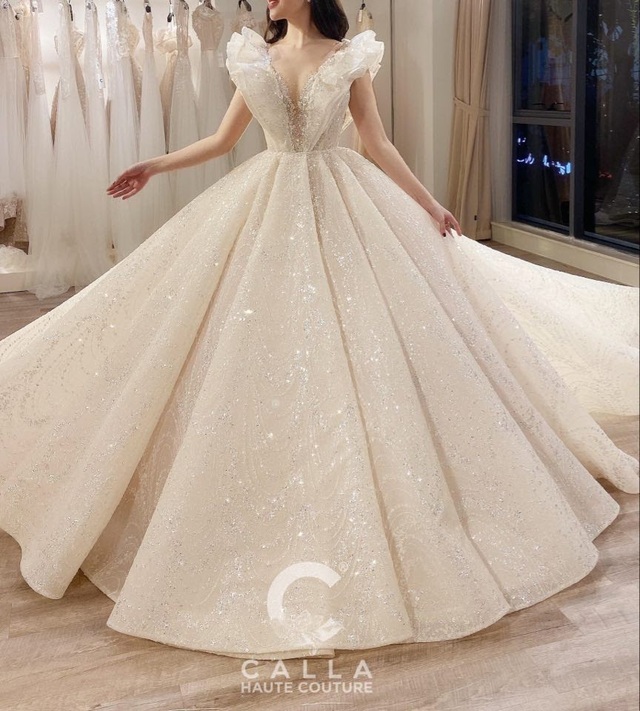 365 ngày cùng 10 tác phẩm áo cưới mang tên Calla Haute Couture - 3 365 ngày cùng 10 tác phẩm áo cưới mang tên Calla Haute Couture - 3