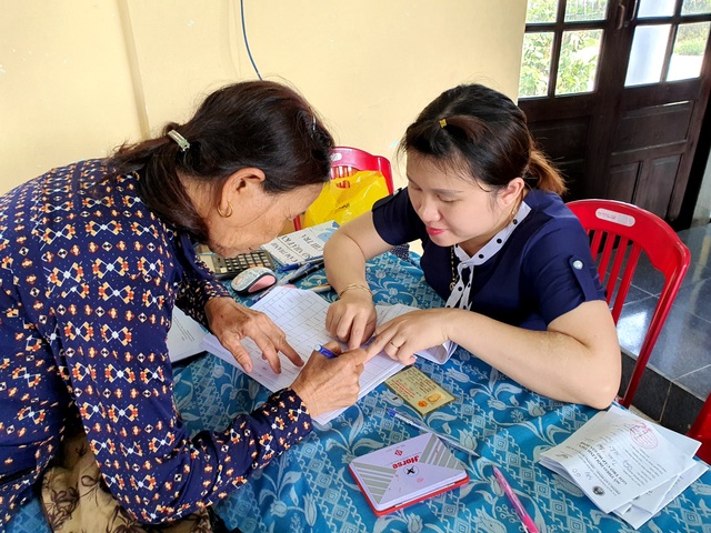 Tiền hỗ trợ của Chính phủ đã tới người dân gặp khó vì Covid-19 ở Quảng Nam - 4 Tiền hỗ trợ của Chính phủ đã tới người dân gặp khó vì Covid-19 ở Quảng Nam - 4