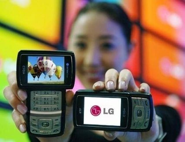 Lộ thiết kế smartphone màn hình xoay độc đáo của LG - Ảnh minh hoạ 3