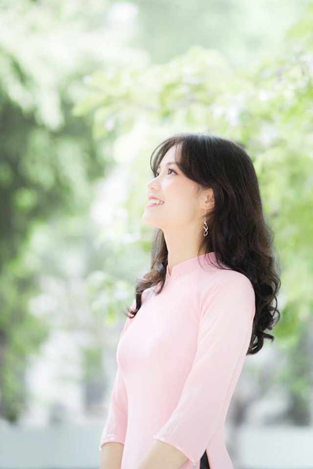 Cựu nữ sinh xinh xắn, sở hữu bảng điểm xứng danh “con nhà người ta” - 4 Cựu nữ sinh xinh xắn, sở hữu bảng điểm xứng danh “con nhà người ta” - 4
