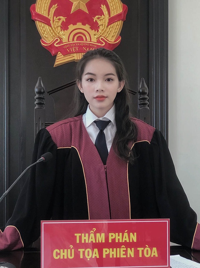 Nữ sinh Học viện Tòa án mơ ước trở thành người “cầm cân nảy mực” - 1 Nữ sinh Học viện Tòa án mơ ước trở thành người “cầm cân nảy mực” - 1