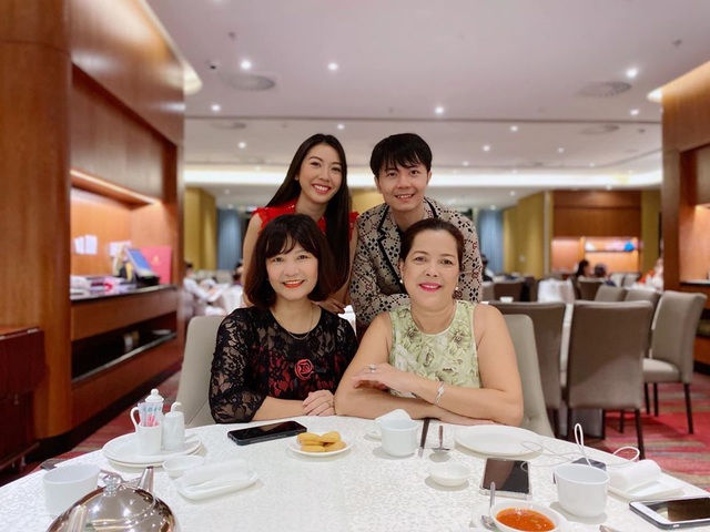 Mới gặp gỡ, Thuý Vân đã bảo bạn trai: “Sau này anh làm chồng em đó” - 5 Mới gặp gỡ, Thuý Vân đã bảo bạn trai: “Sau này anh làm chồng em đó” - 5