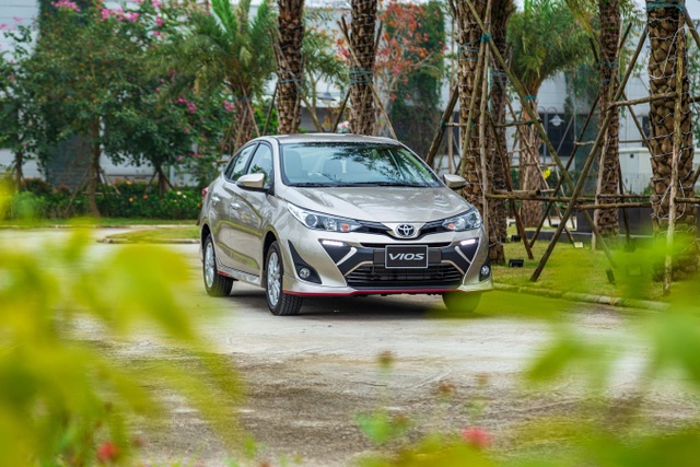 Vượt qua “sóng gió”, doanh số Toyota Vios vẫn tăng theo chiều thẳng đứng - 2 Vượt qua “sóng gió”, doanh số Toyota Vios vẫn tăng theo chiều thẳng đứng - 2