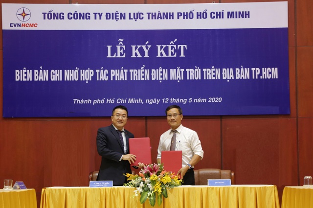 EVNHCMC ký kết hợp tác phát triển điện mặt trời - 1 EVNHCMC ký kết hợp tác phát triển điện mặt trời - 1