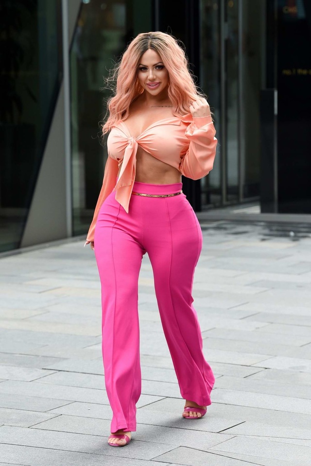 Holly Hagan bốc lửa sau khi giảm 7kg - 10 Holly Hagan bốc lửa sau khi giảm 7kg - 10