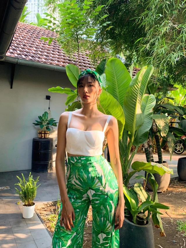 Người đẹp Việt đua nhau diện bikini hút mắt - 11 Người đẹp Việt đua nhau diện bikini hút mắt - 11