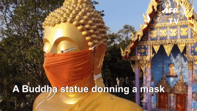 Ngôi chùa đeo khẩu trang cho tượng Phật khổng lồ - 1