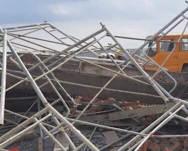 Sập tường công trình đang xây dựng, 10 người tử vong - 9 Sập tường công trình đang xây dựng, 10 người tử vong - 9