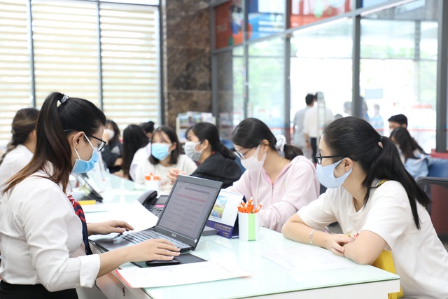 Hai trường ĐH tại TPHCM công bố phương án tuyển sinh chính thức năm 2020 - 1 Hai trường ĐH tại TPHCM công bố phương án tuyển sinh chính thức năm 2020 - 1