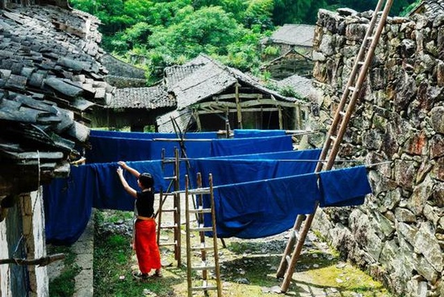 Cặp vợ chồng ở Trung Quốc bỏ việc lên núi, chi 13 tỷ đồng để cải tạo nhà - 16 Cặp vợ chồng ở Trung Quốc bỏ việc lên núi, chi 13 tỷ đồng để cải tạo nhà - 16