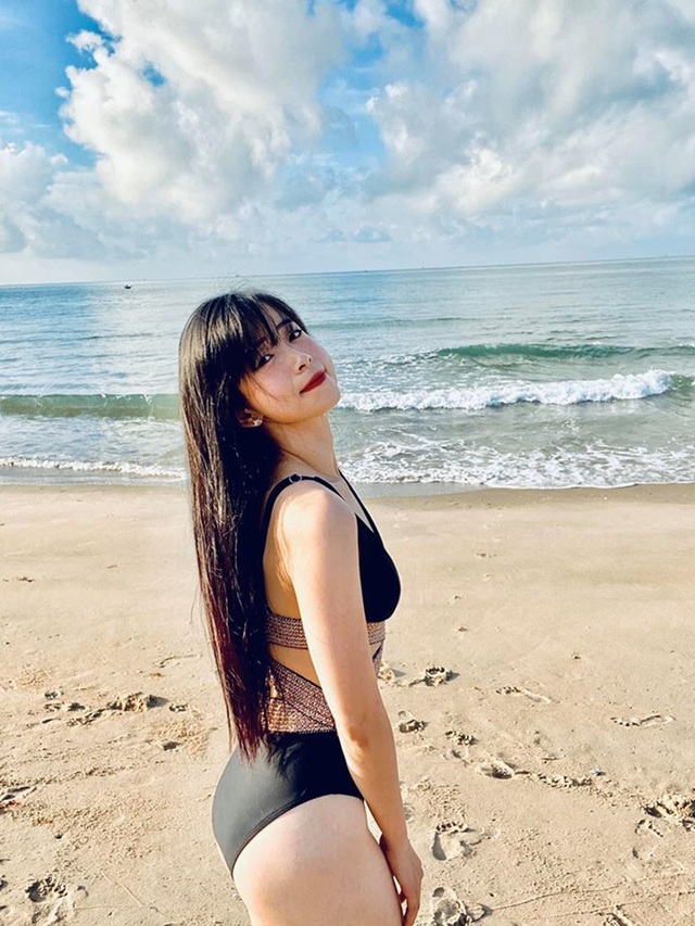 Hot girl Taekwondo Châu Tuyết Vân khoe hình bikini gợi cảm - 6