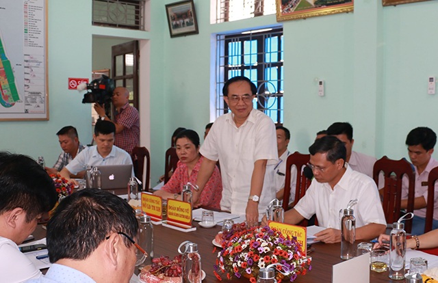 Thứ trưởng: Không đưa người thân cán bộ vào diện hỗ trợ sai quy định - 3 Thứ trưởng: Không đưa người thân cán bộ vào diện hỗ trợ sai quy định - 3