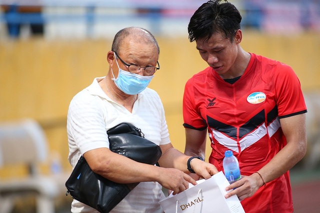 Thầy Park dự khán, CLB Hà Nội thắng CLB Viettel trước ngày V-League trở lại - 1 Thầy Park dự khán, CLB Hà Nội thắng CLB Viettel trước ngày V-League trở lại - 1