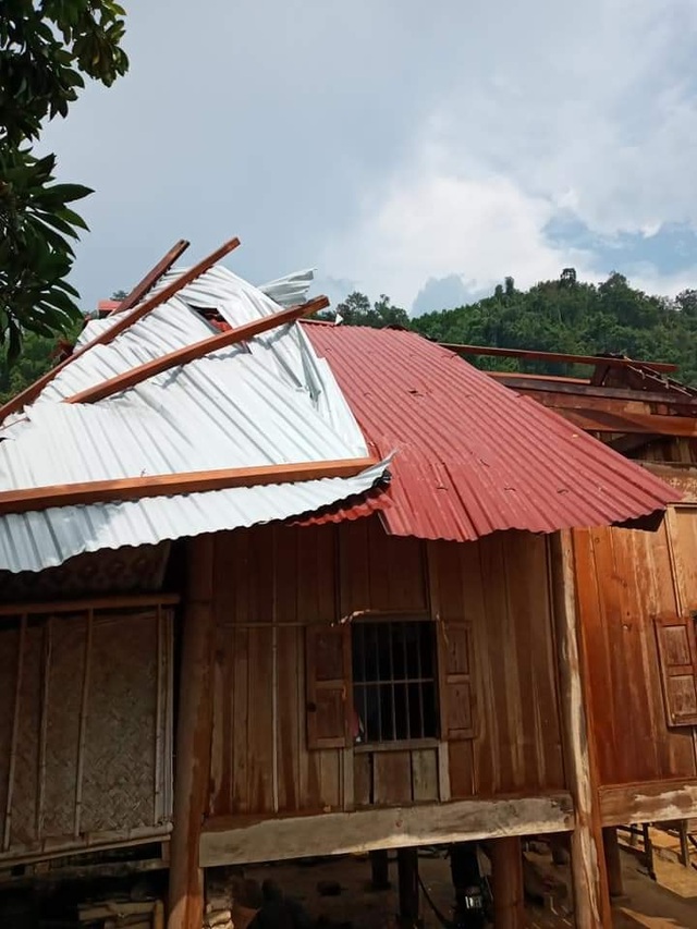 Huyện nghèo liên tiếp hứng lốc xoáy, chịu thiệt hại nặng nề - 8