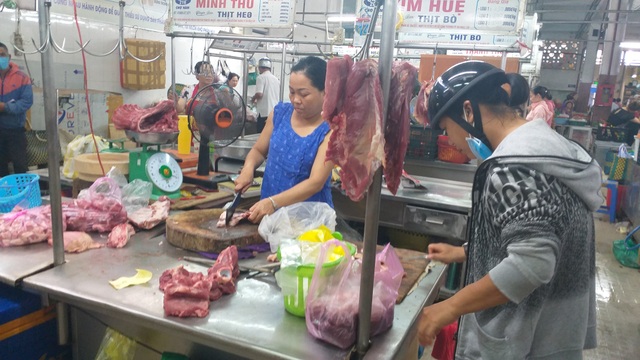 Dân Đà Nẵng không chuộng thịt heo nhập, giá tại chợ vẫn neo ở mức rất cao - 4 Dân Đà Nẵng không chuộng thịt heo nhập, giá tại chợ vẫn neo ở mức rất cao - 4