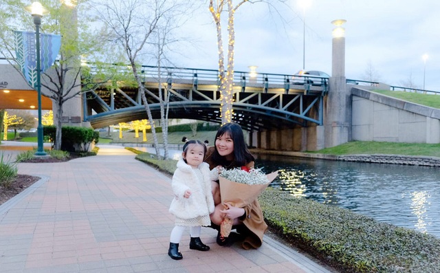 Chuyện tình chàng Việt kiều Mỹ và cô hàng xóm phải nhờ bà ngoại làm mai - 3 Chuyện tình chàng Việt kiều Mỹ và cô hàng xóm phải nhờ bà ngoại làm mai - 3
