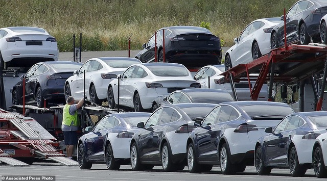 Tỷ phú Elon Musk tiếp tục rao bán khối BĐS khủng hơn trăm triệu USD - 14 Tỷ phú Elon Musk tiếp tục rao bán khối BĐS khủng hơn trăm triệu USD - 14