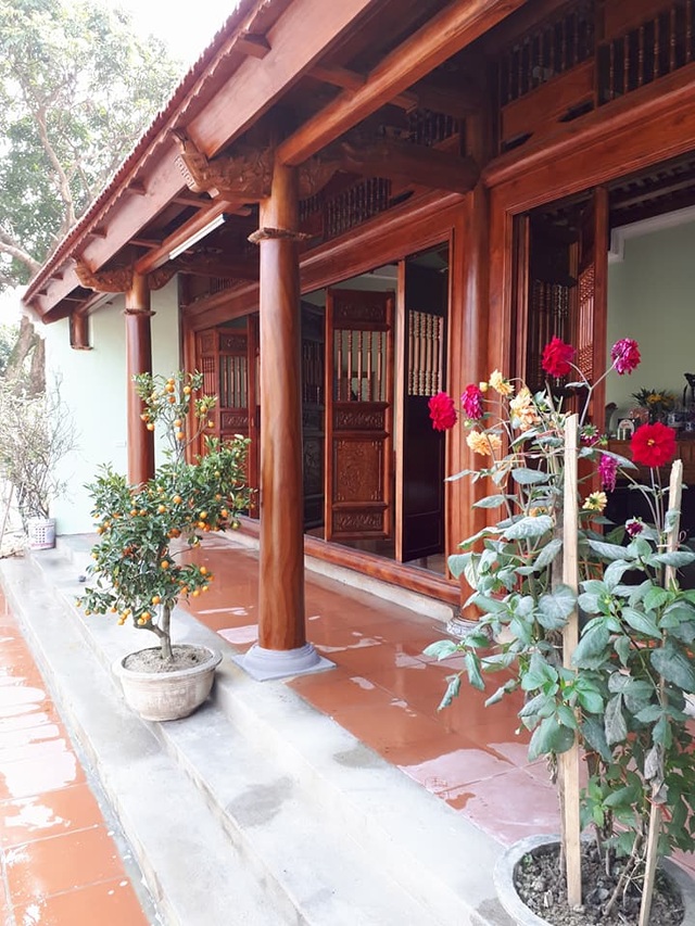 Đại gia Việt tuổi xế chiều chi tiền tỷ xây nhà gỗ truyền thống - 4 Đại gia Việt tuổi xế chiều chi tiền tỷ xây nhà gỗ truyền thống - 4