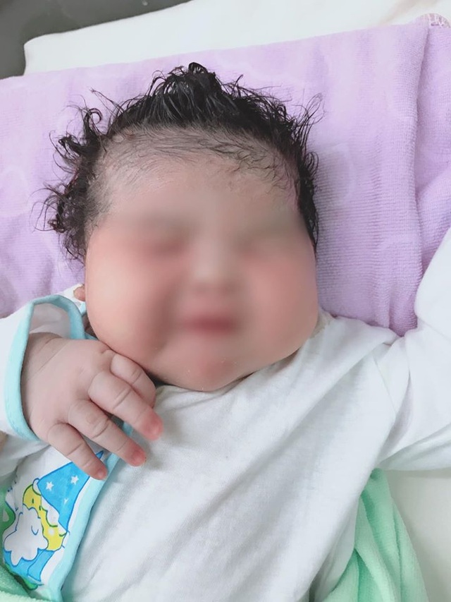 Bé gái sơ sinh nặng hơn 6kg ở Sóc Trăng - 1 Bé gái sơ sinh nặng hơn 6kg ở Sóc Trăng - 1