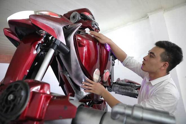 Robot made in Việt Nam ra đời... từ rác - 3 Robot made in Việt Nam ra đời... từ rác - 3